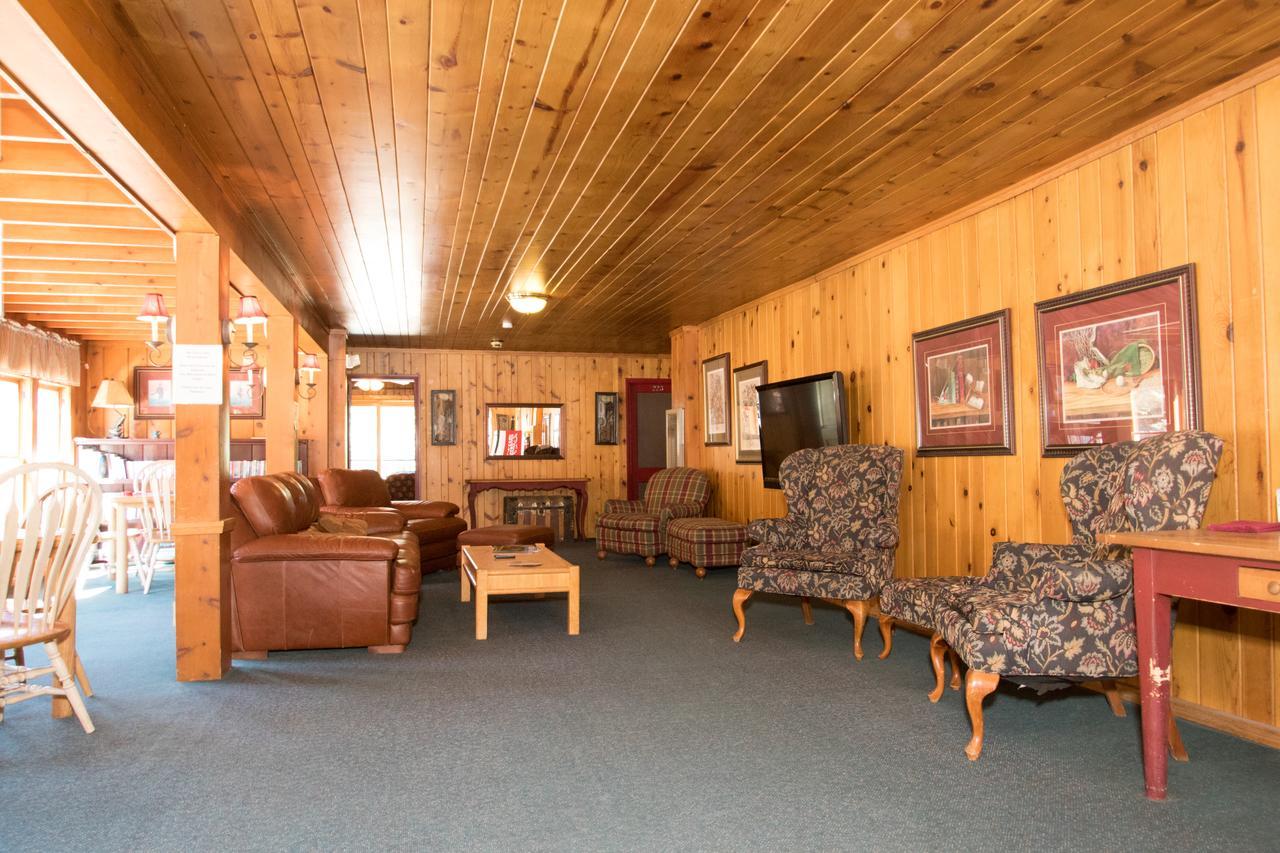 The Lodge At Ред Ривър Екстериор снимка