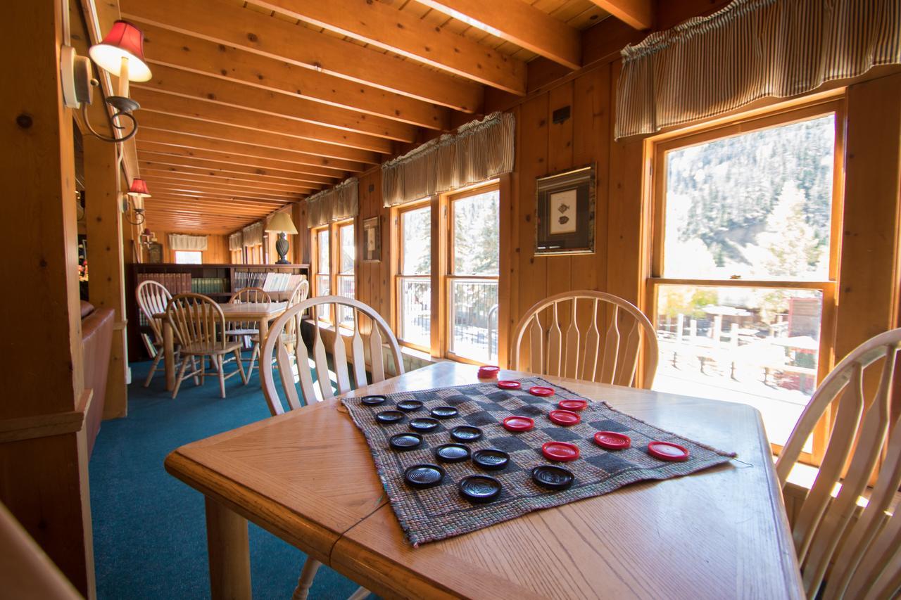 The Lodge At Ред Ривър Екстериор снимка